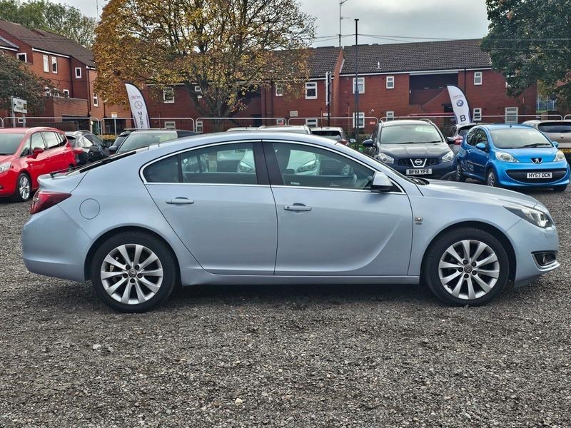 Vauxhall Insignia Listing Image