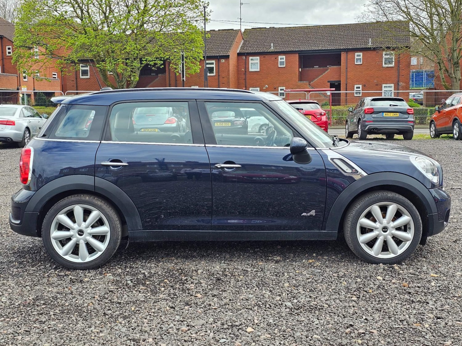 MINI Countryman Listing Image