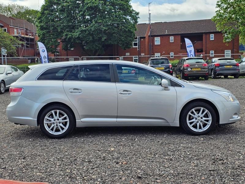 Toyota Avensis Listing Image