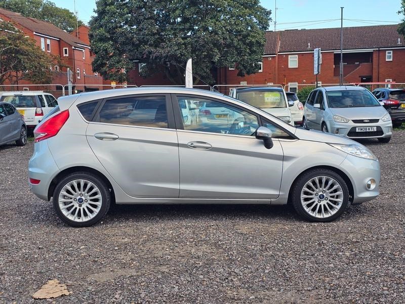 Ford Fiesta Listing Image