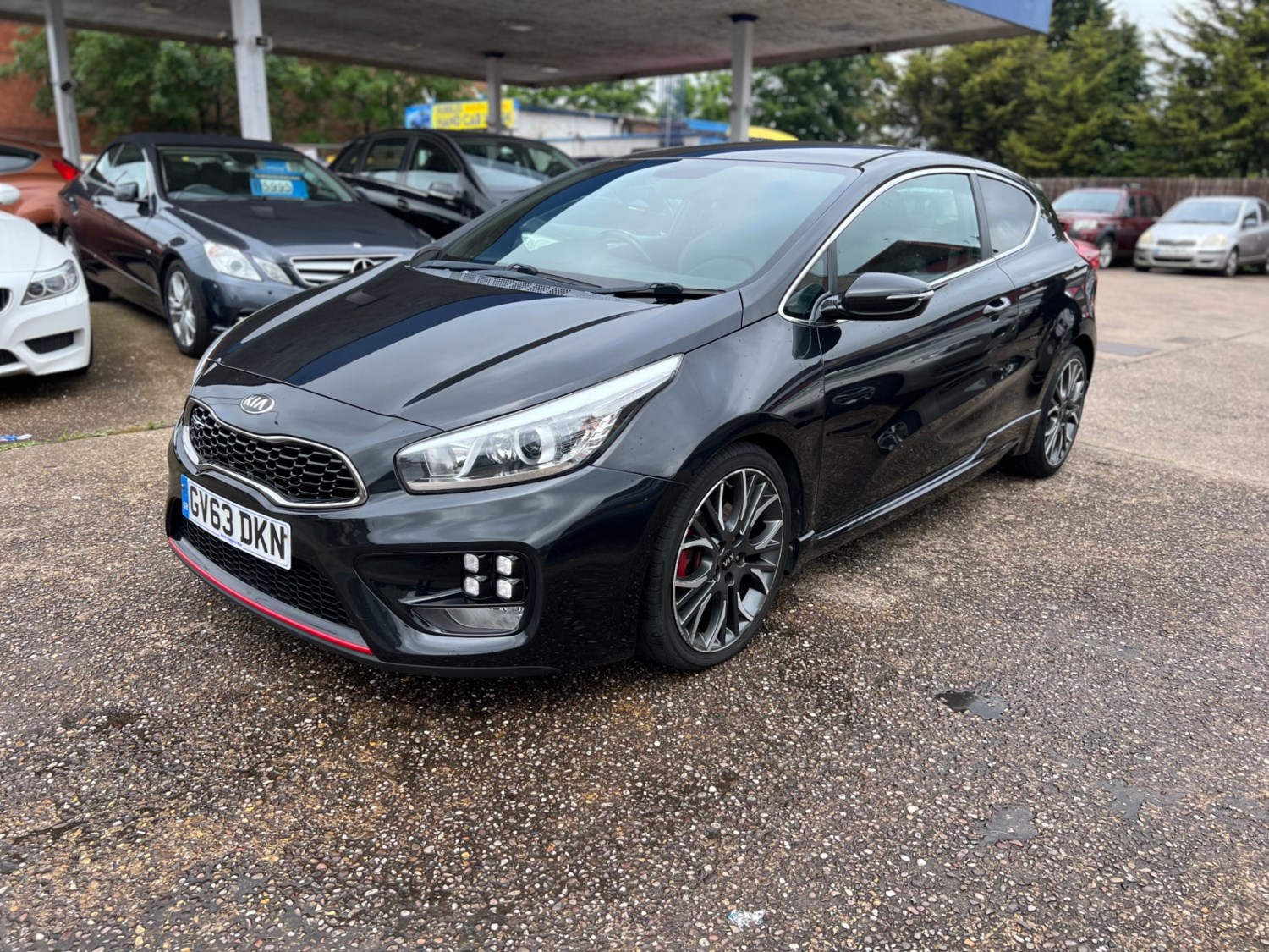 Kia ProCeed Listing Image