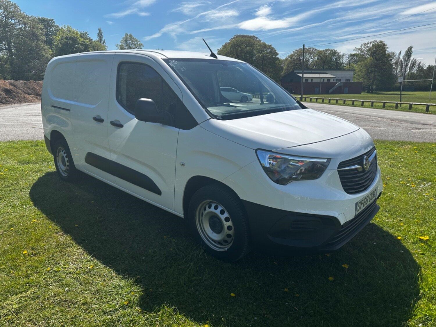 Vauxhall Combo Listing Image