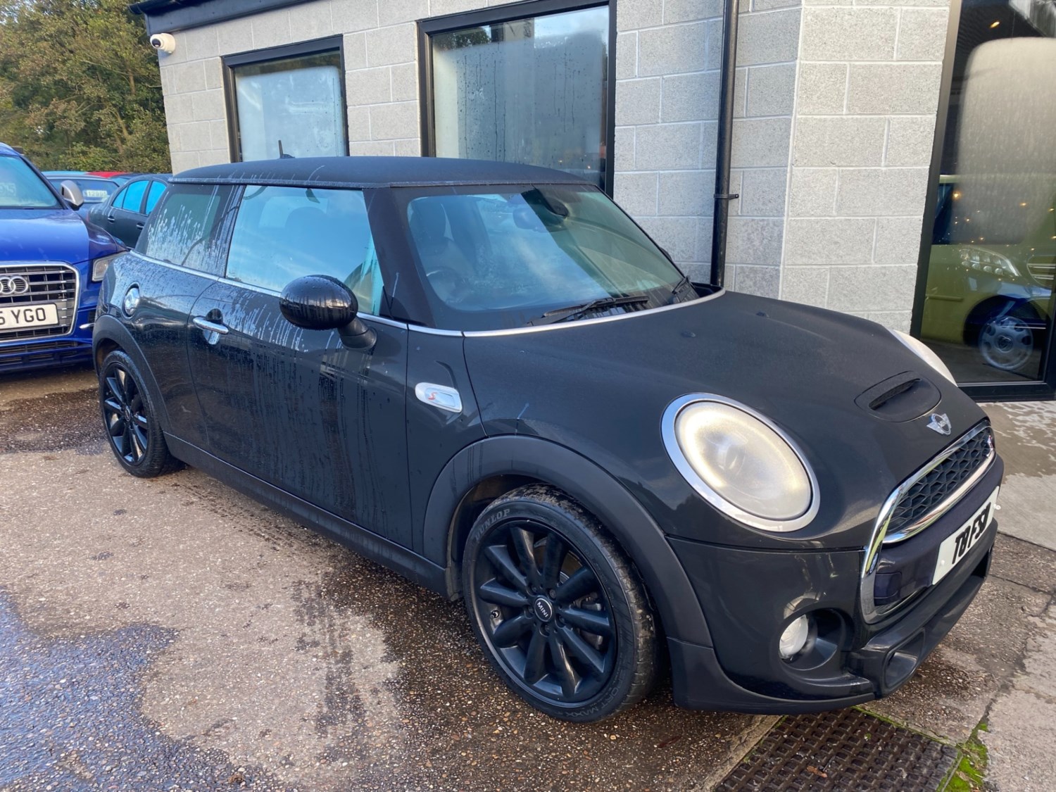 MINI Hatch Listing Image