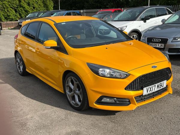 2017 (17) Ford Focus 2.0 TDCi 185 ST-2 5dr For Sale In Cinderford, Gloucestershire