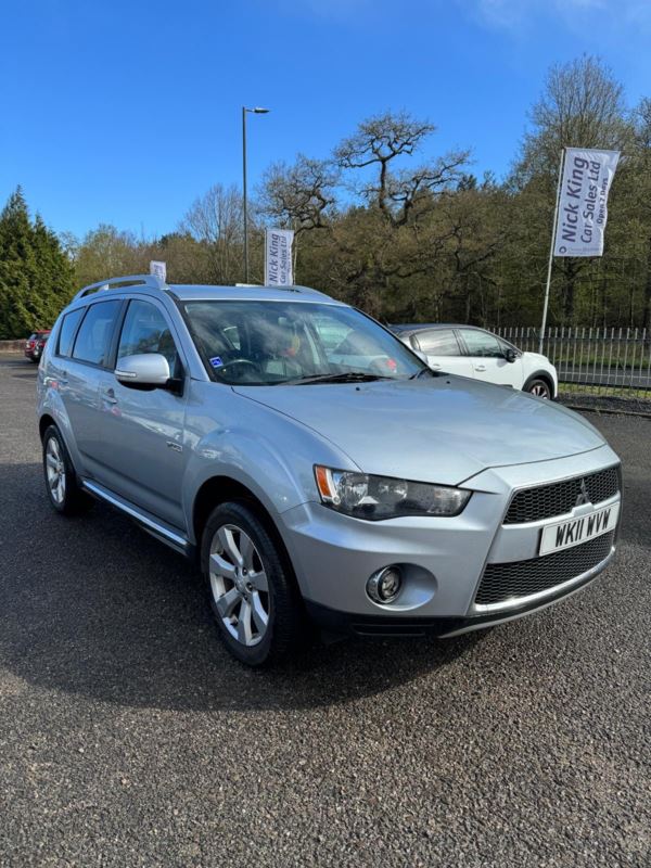 2011 (11) Mitsubishi Outlander 2.2 DI-D Juro 5dr **7 SEATER** For Sale In Cinderford, Gloucestershire