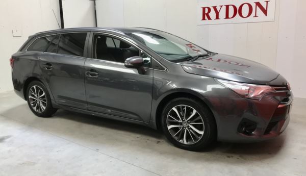 2015 65 Toyota Avensis 1.6D Business Edition Plus 5door 5 Doors ESTATE
