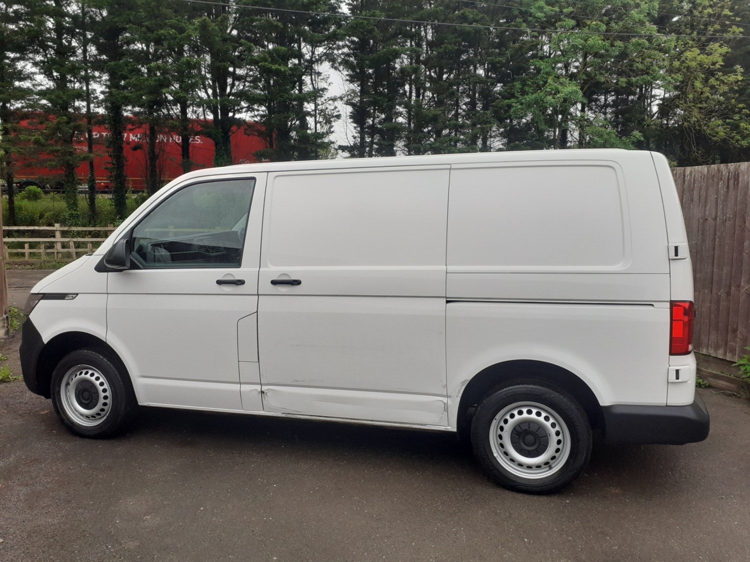 Volkswagen Transporter Listing Image