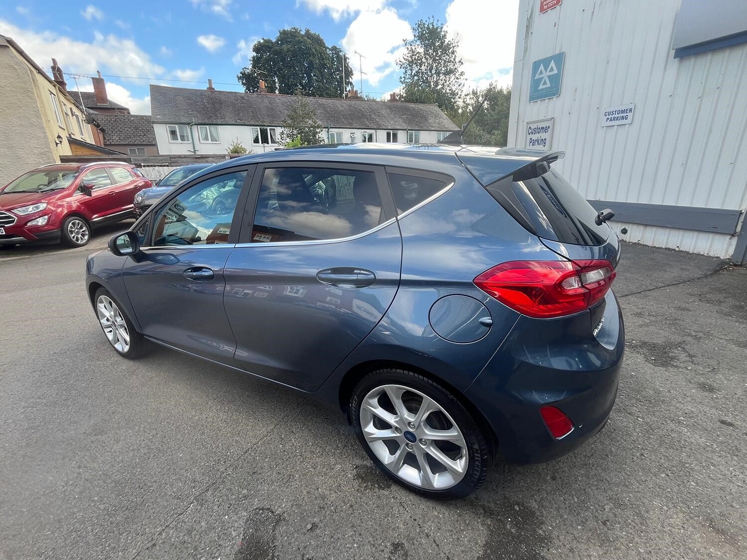 Ford Fiesta Listing Image