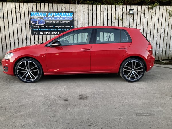 Volkswagen Golf Listing Image