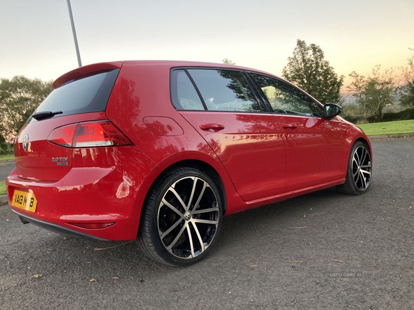 Volkswagen Golf Listing Image