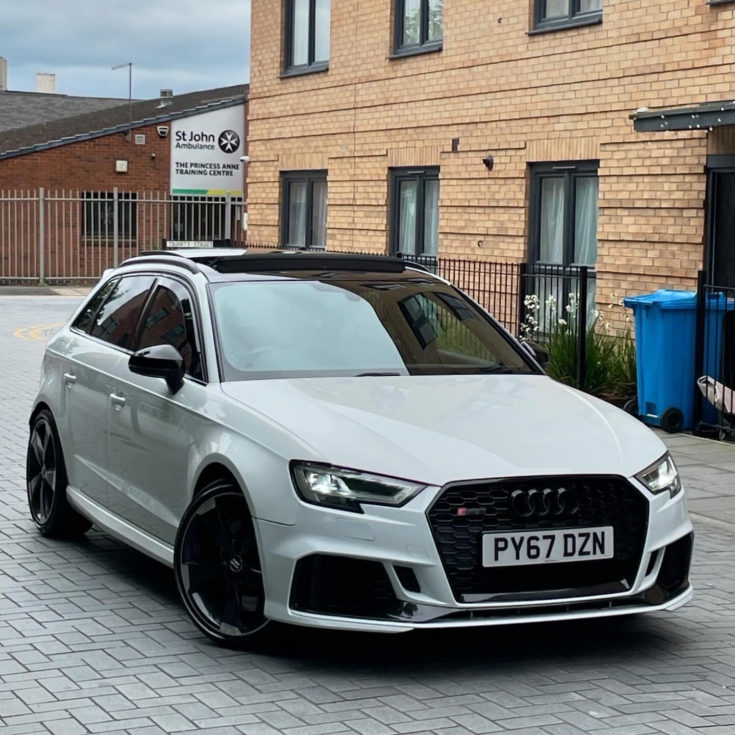 Audi RS3 Listing Image