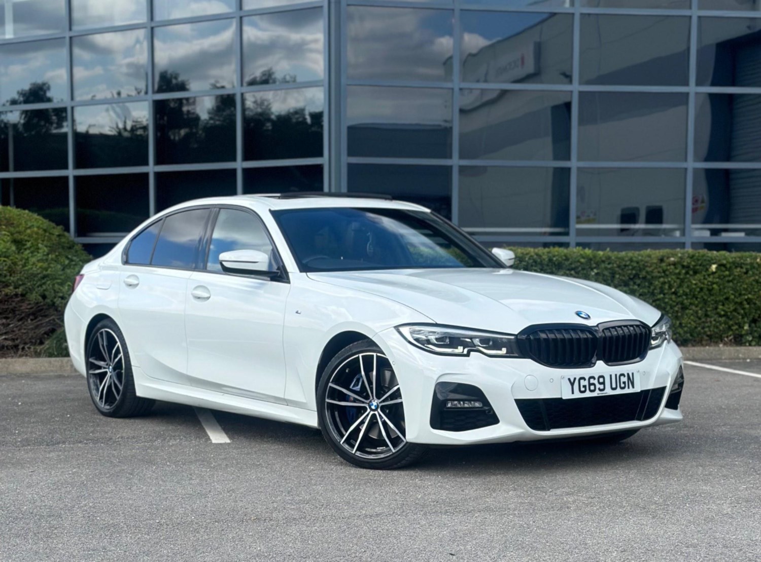 BMW 3 Series Listing Image