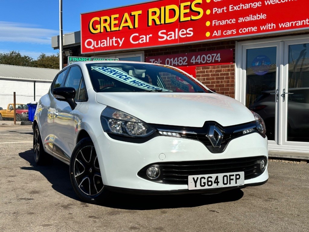 Renault Clio Listing Image