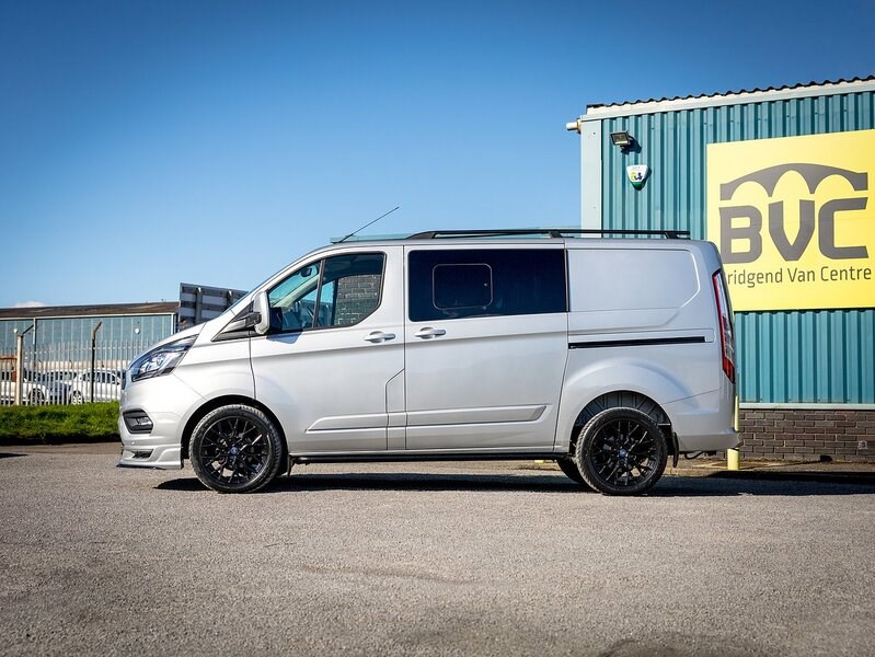 Ford Transit Custom Listing Image