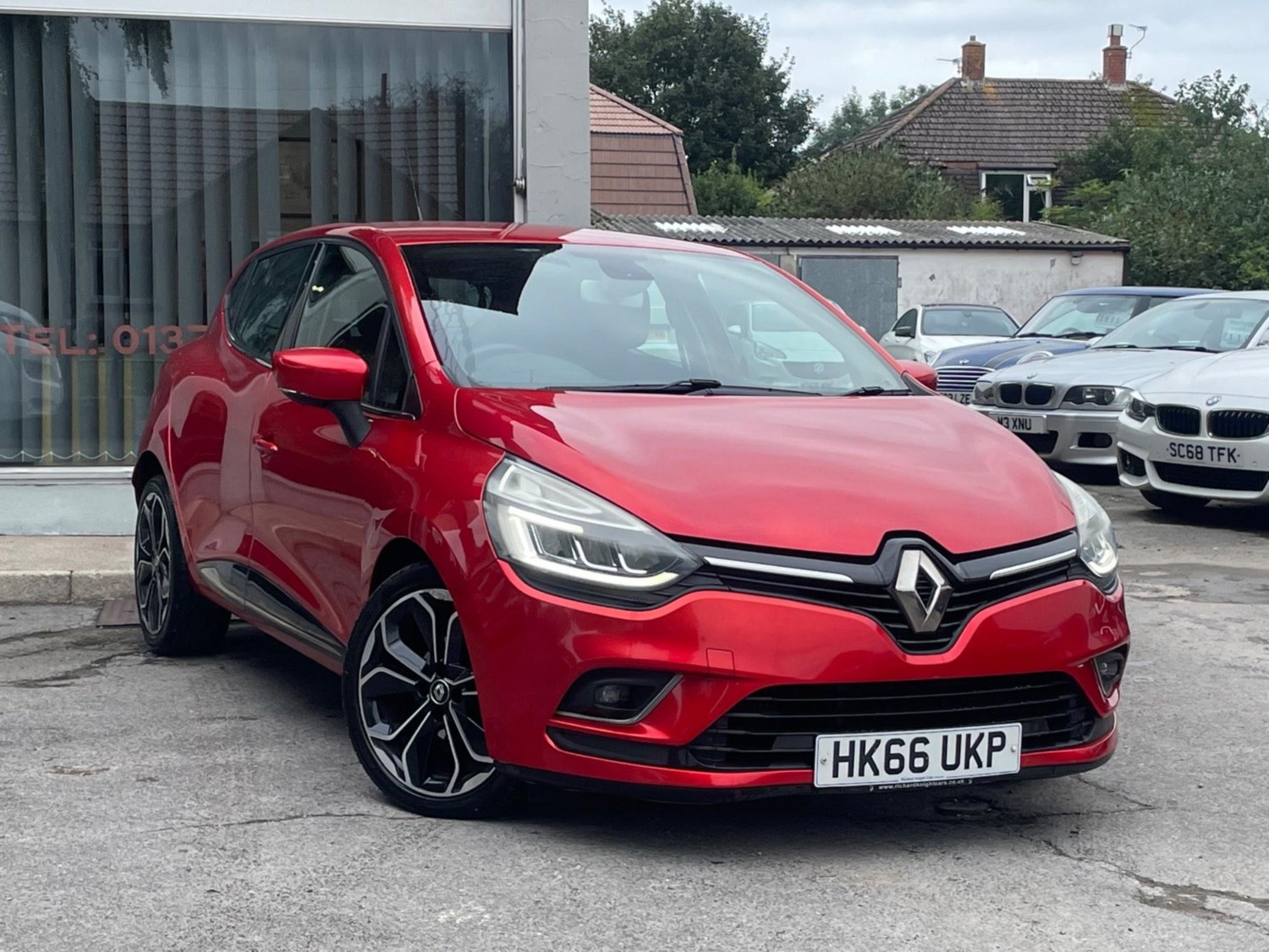 Renault Clio Listing Image