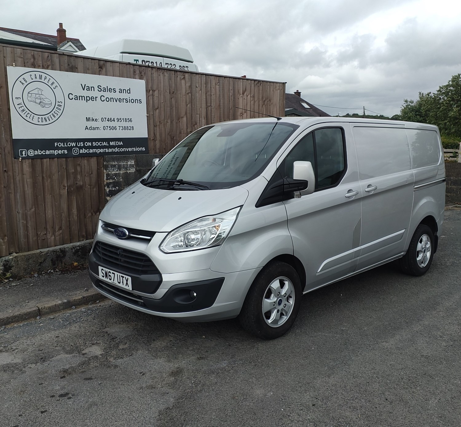 Ford Transit Custom Listing Image