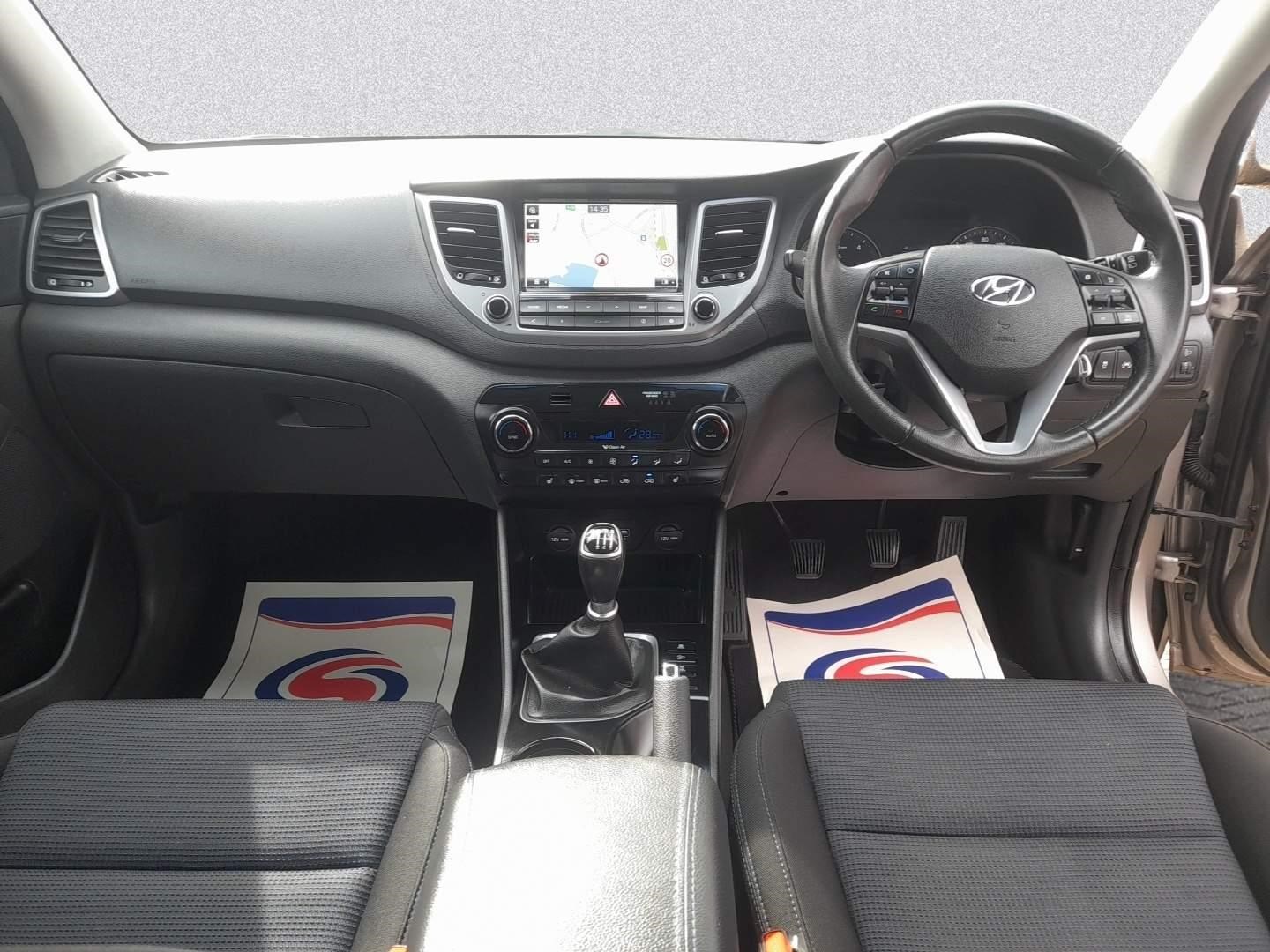 Hyundai TUCSON Listing Image