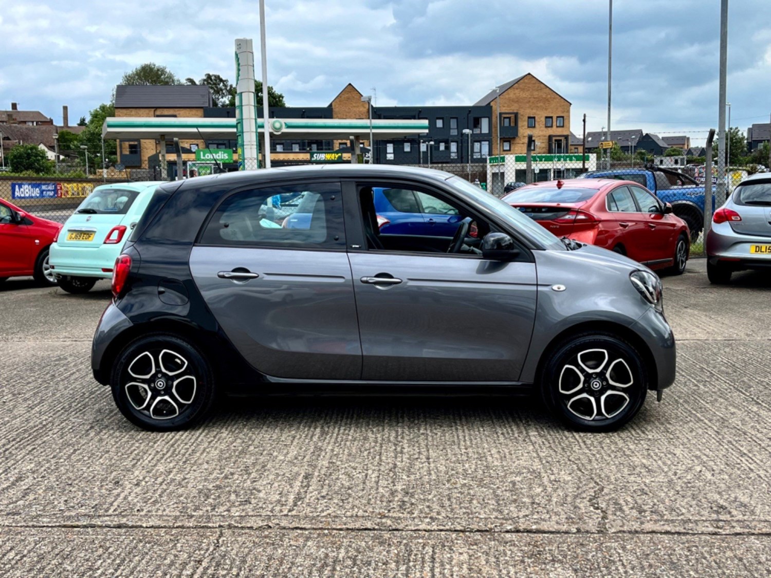 Smart forfour Listing Image