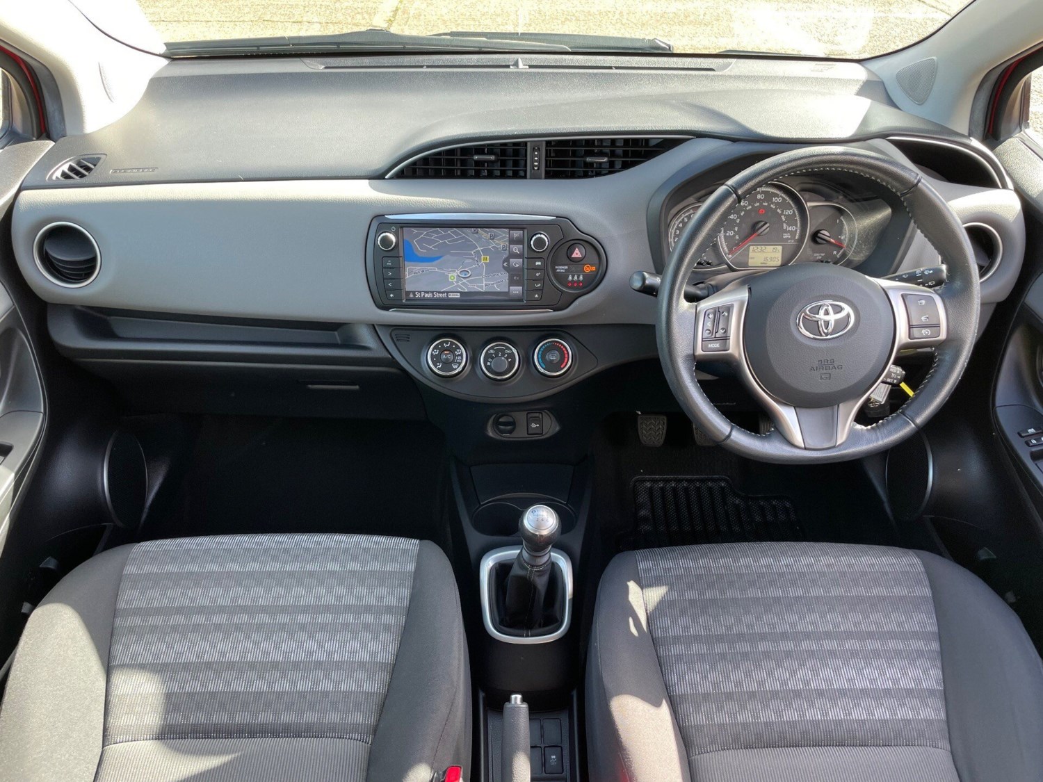 Toyota Yaris Listing Image