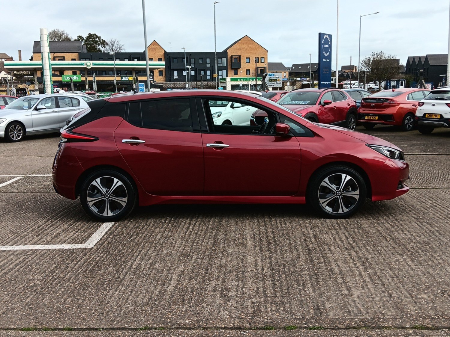 Nissan Leaf Listing Image