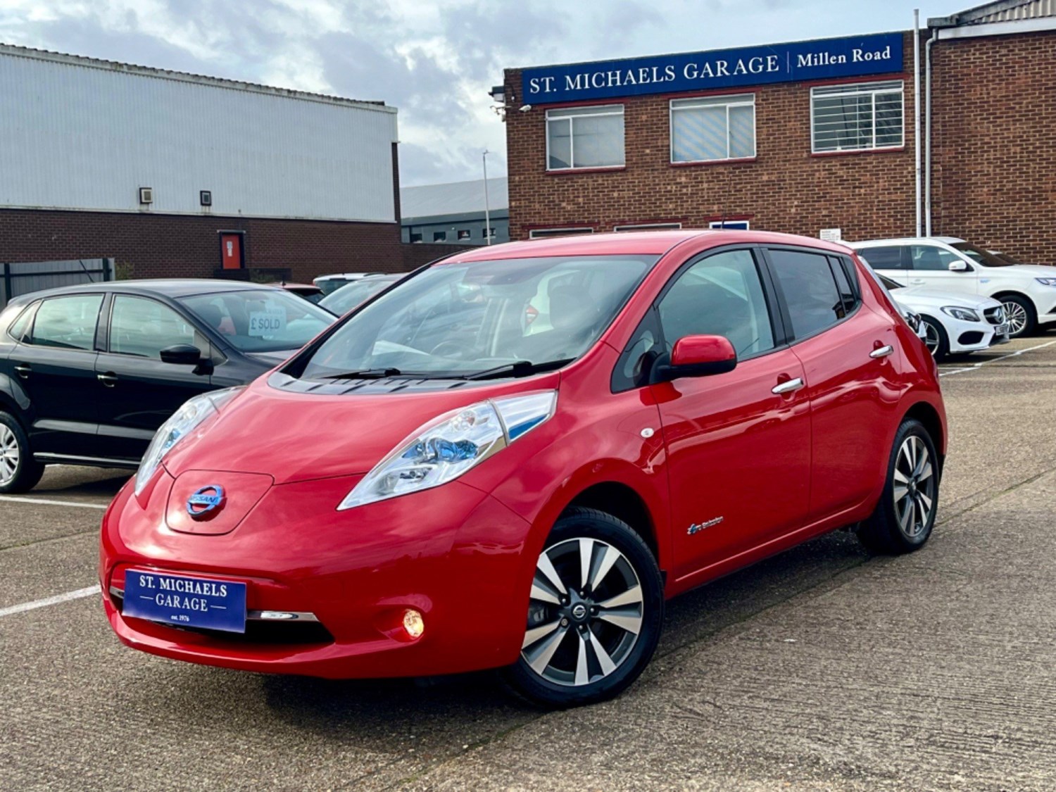 Nissan Leaf Listing Image