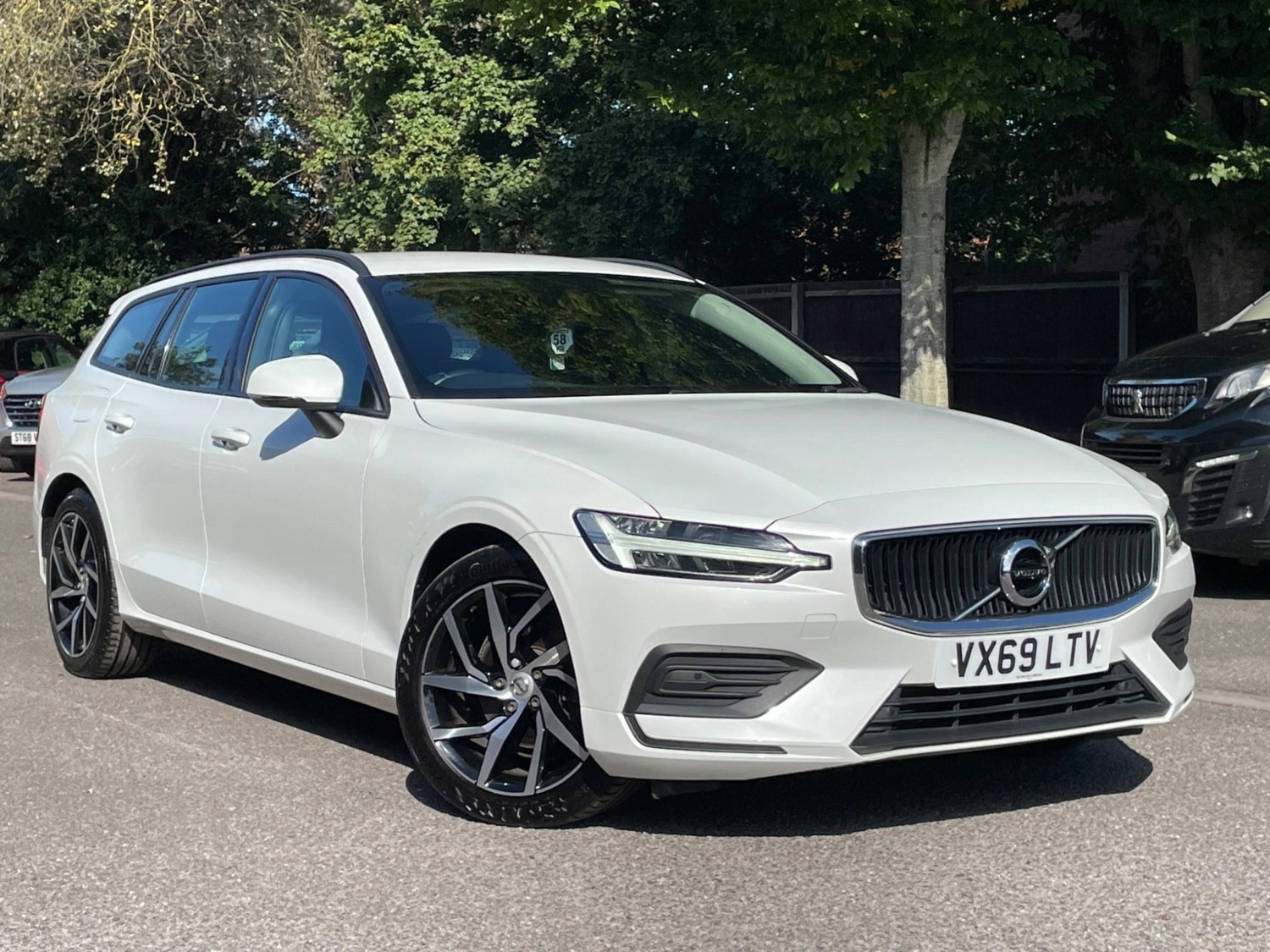 Volvo V60 Listing Image