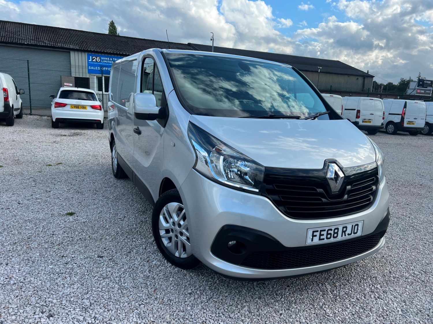 Renault Trafic Listing Image