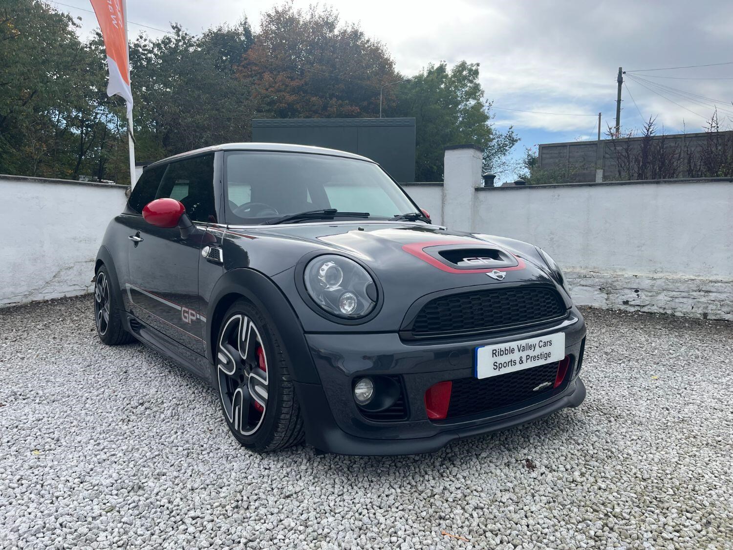 MINI Hatch Listing Image