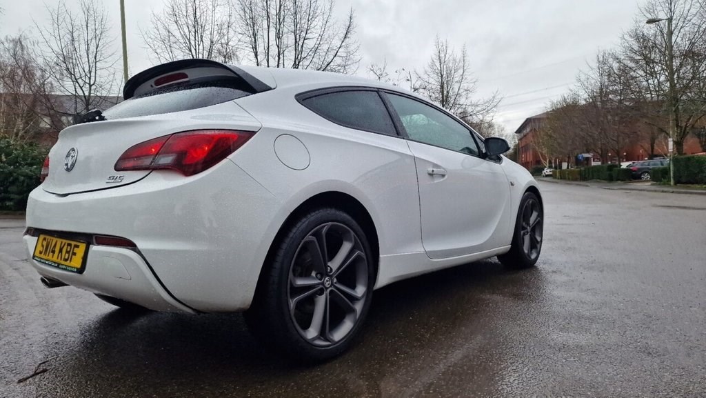 Vauxhall Astra GTC Listing Image