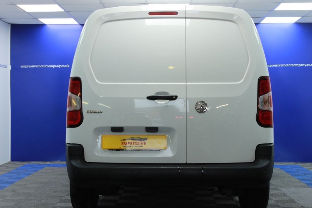 Vauxhall Combo Listing Image