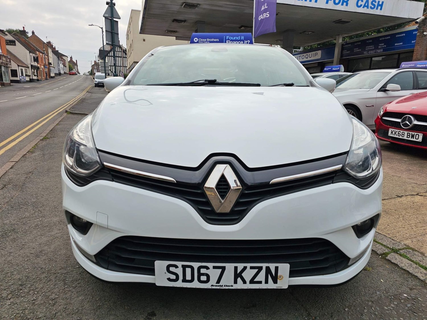 Renault Clio Listing Image