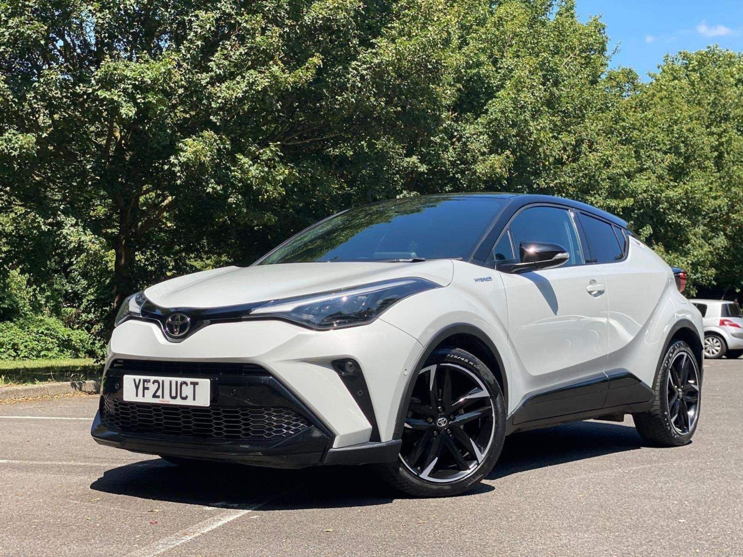 Toyota C-HR Listing Image