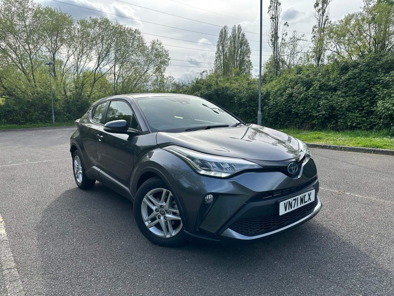 Toyota C-HR Listing Image