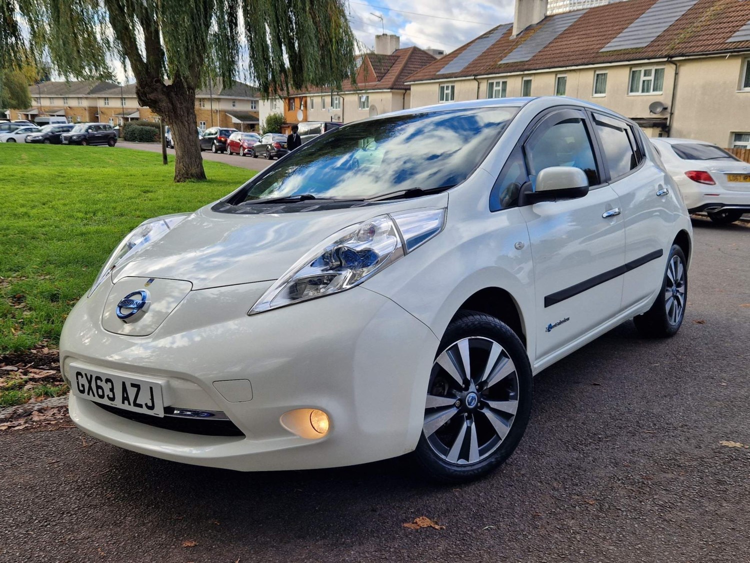 Nissan Leaf Listing Image