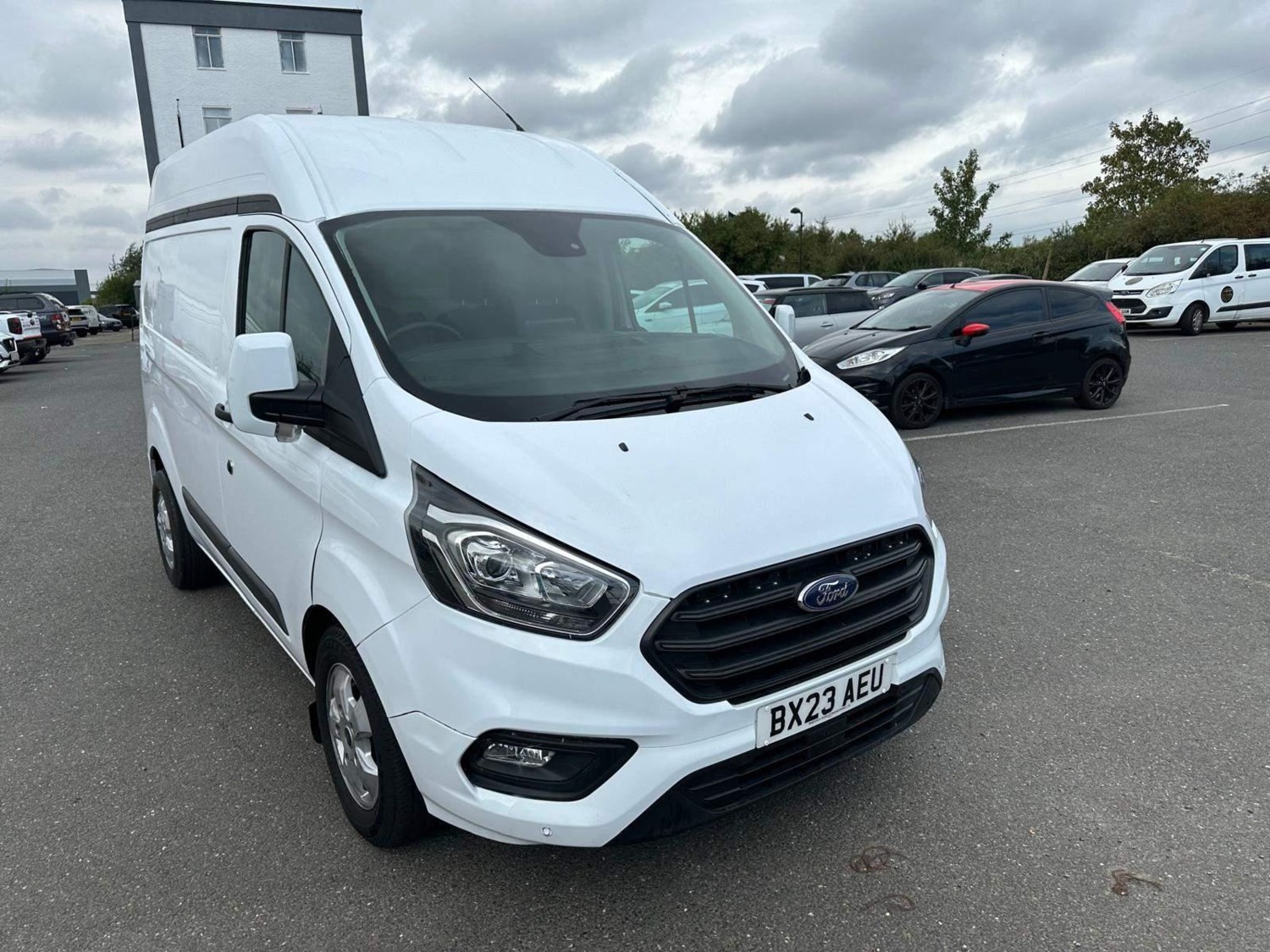 Ford Transit Custom Listing Image