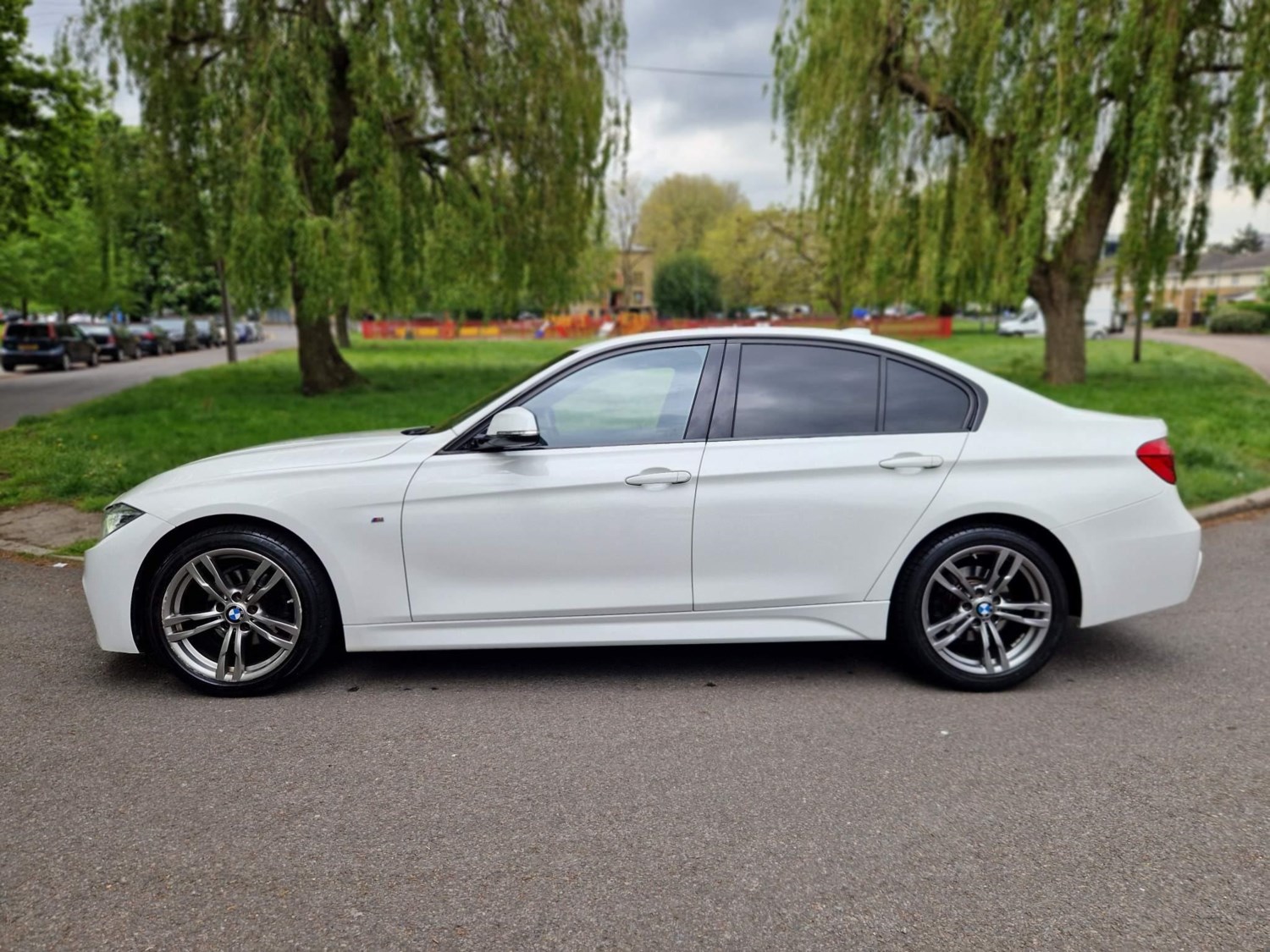 BMW 3 Series Listing Image