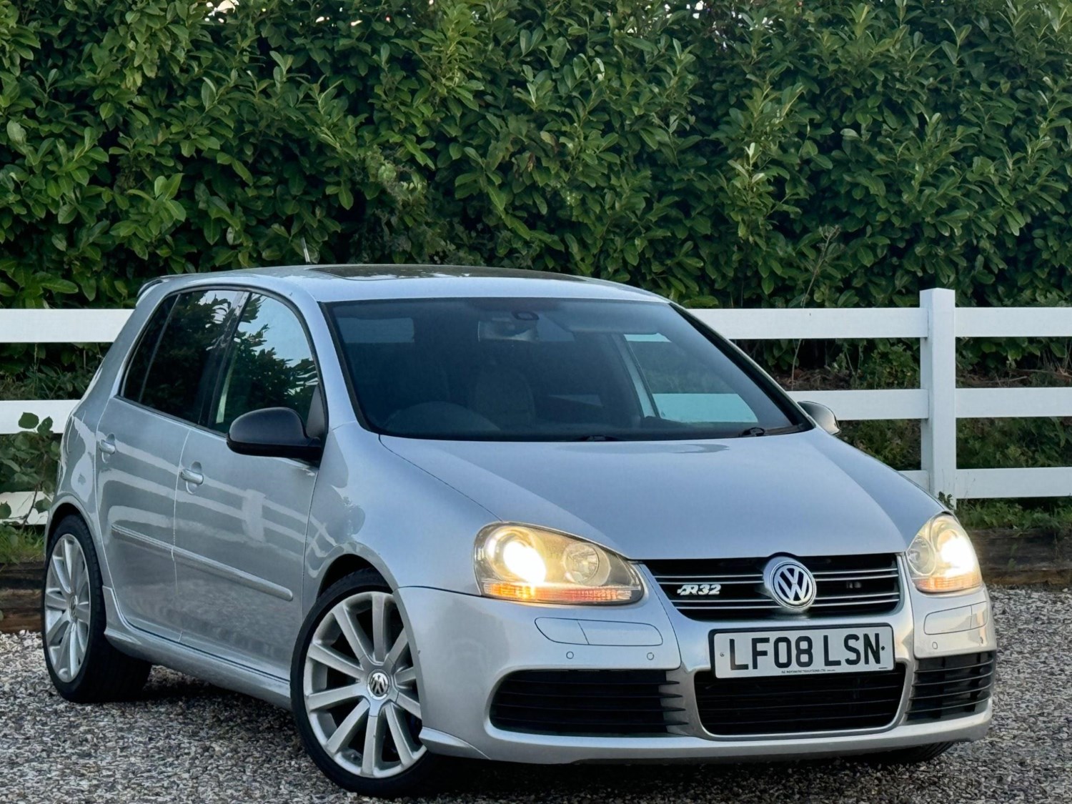 Volkswagen Golf Listing Image