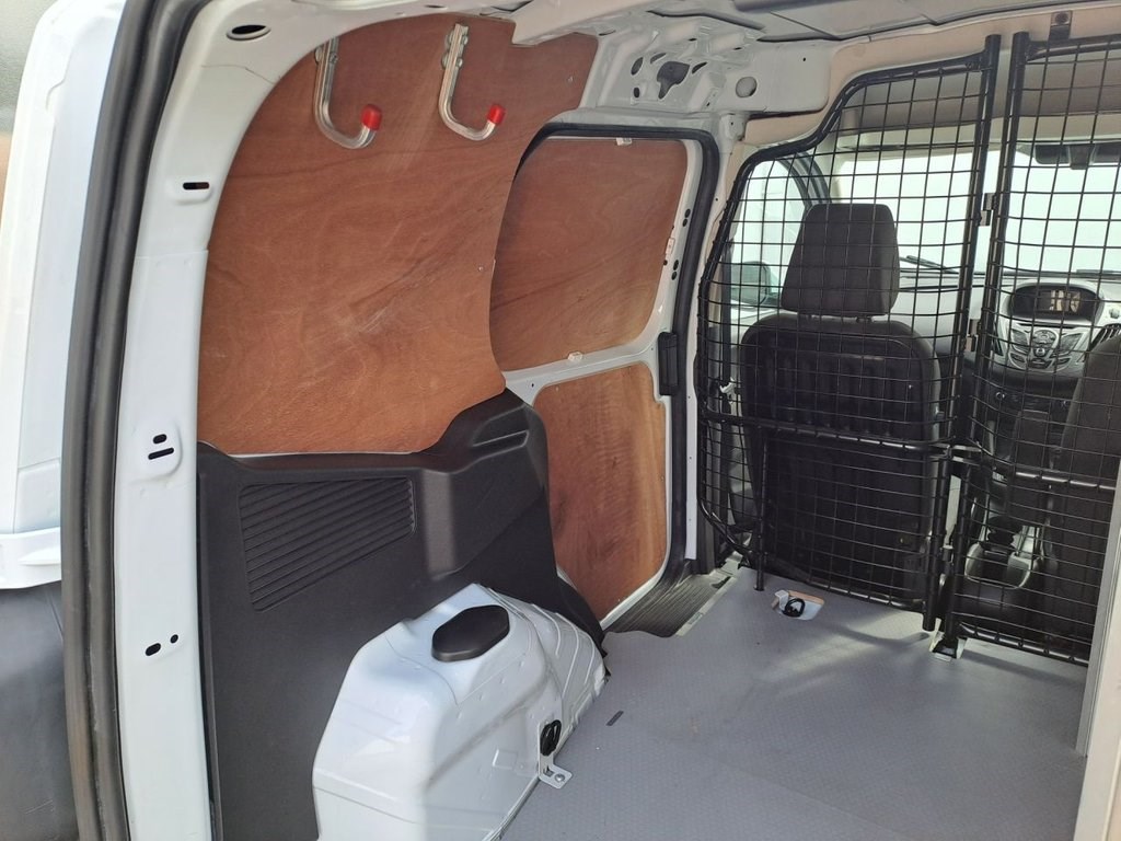 Ford Transit Courier Listing Image