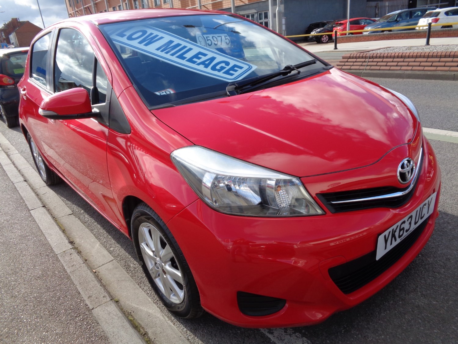 Toyota Yaris Listing Image