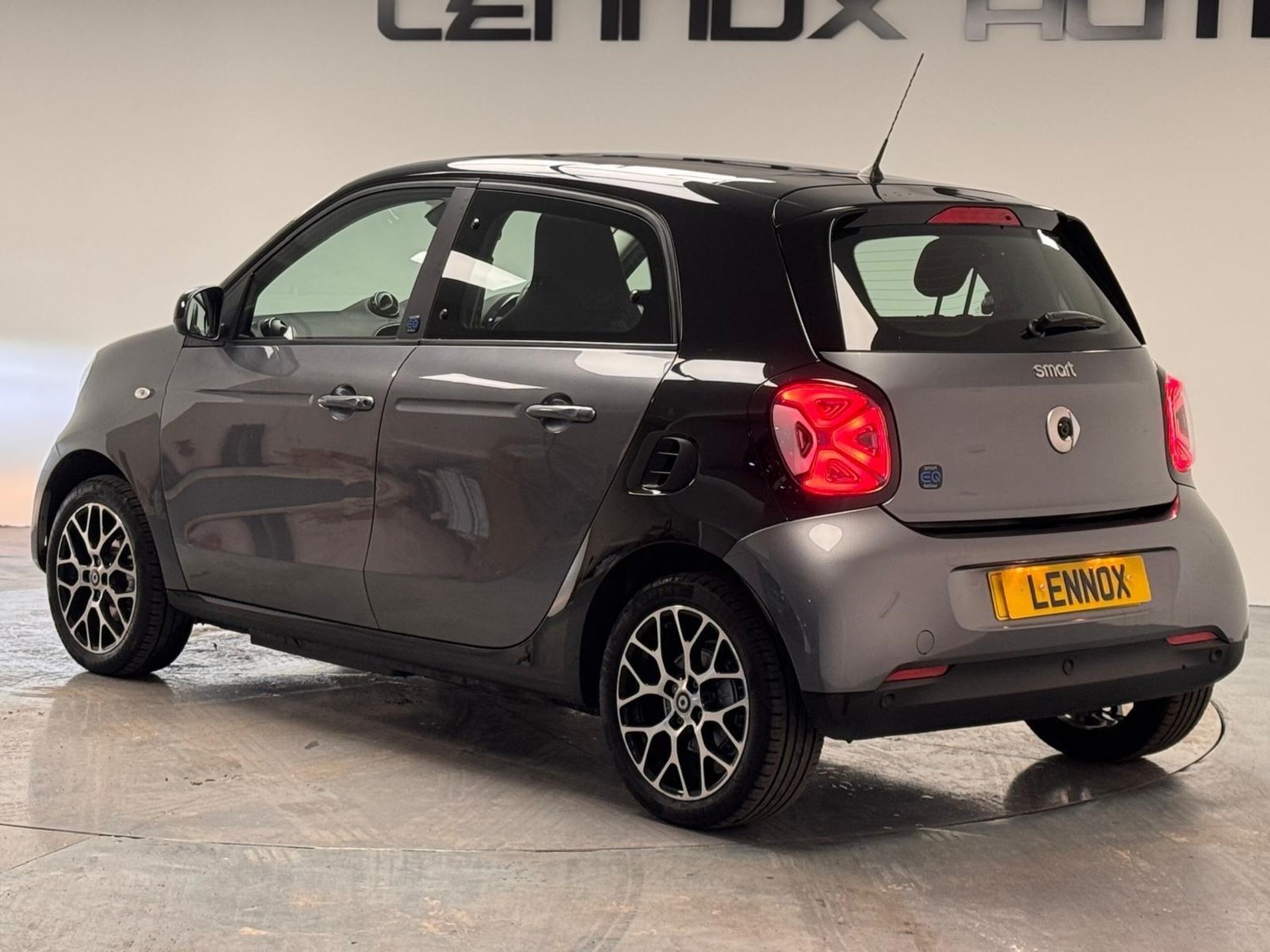 Smart forfour Listing Image