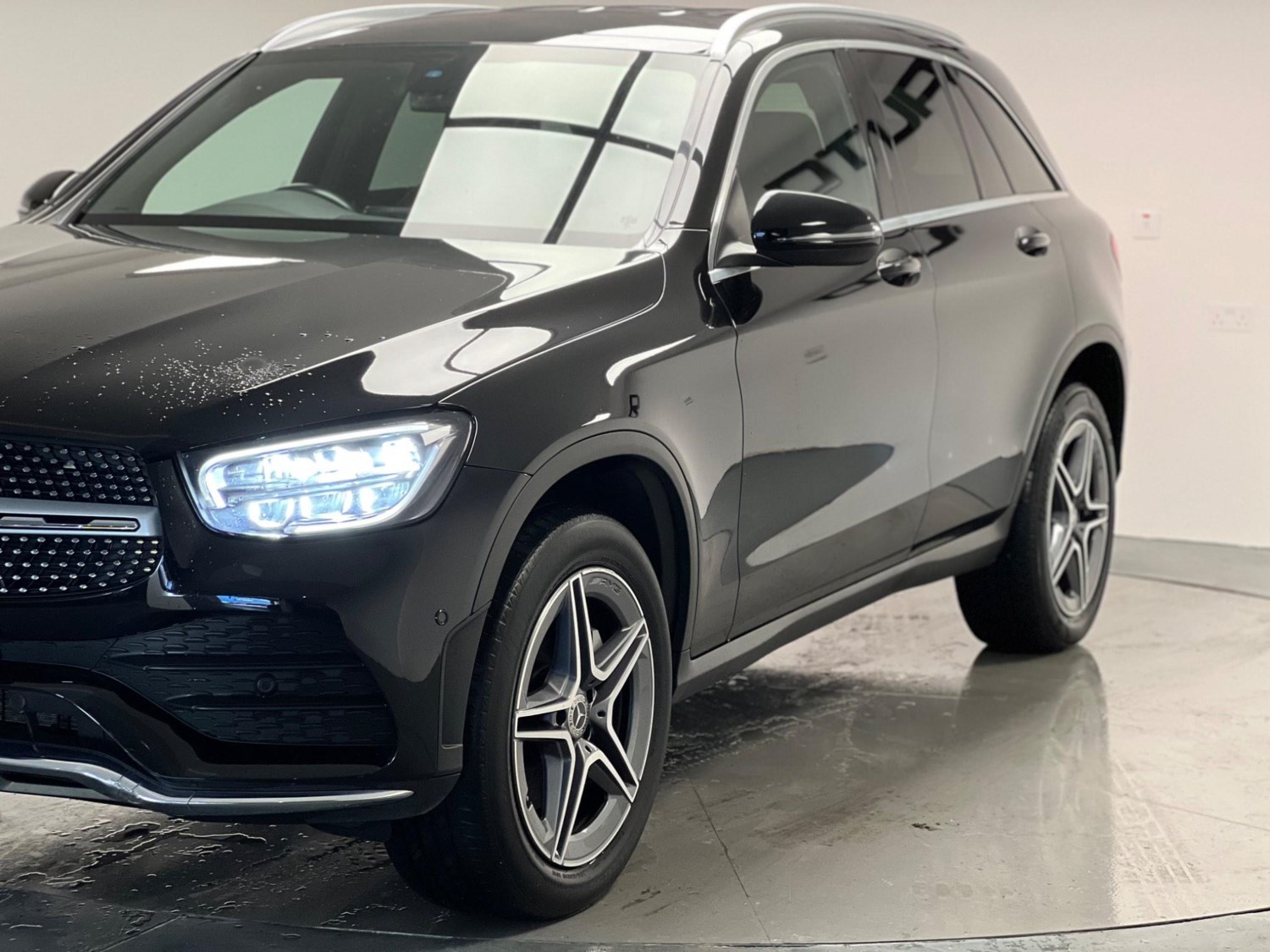 Mercedes-Benz GLC Listing Image