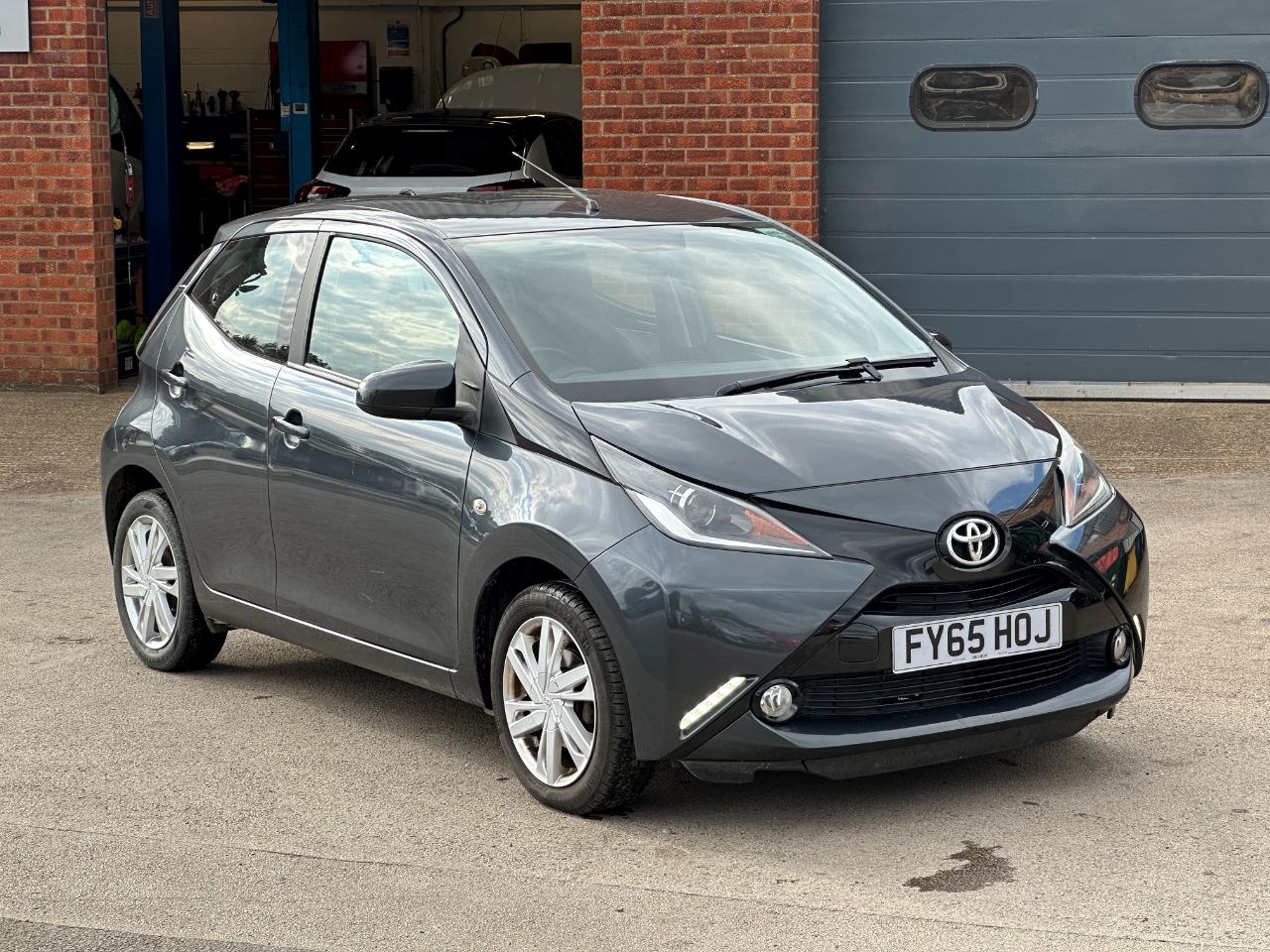 Toyota AYGO Listing Image