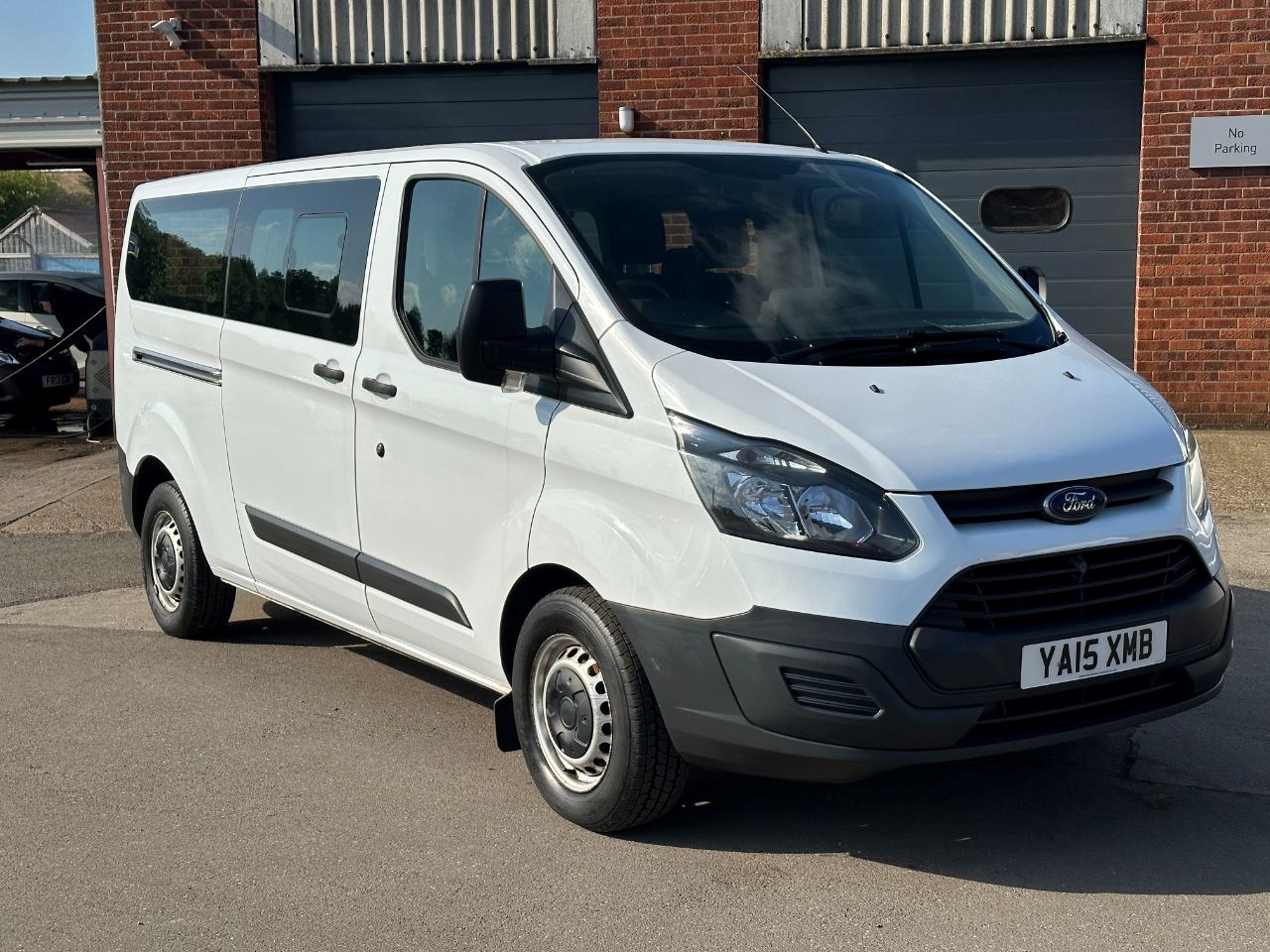 Ford Tourneo Custom Listing Image