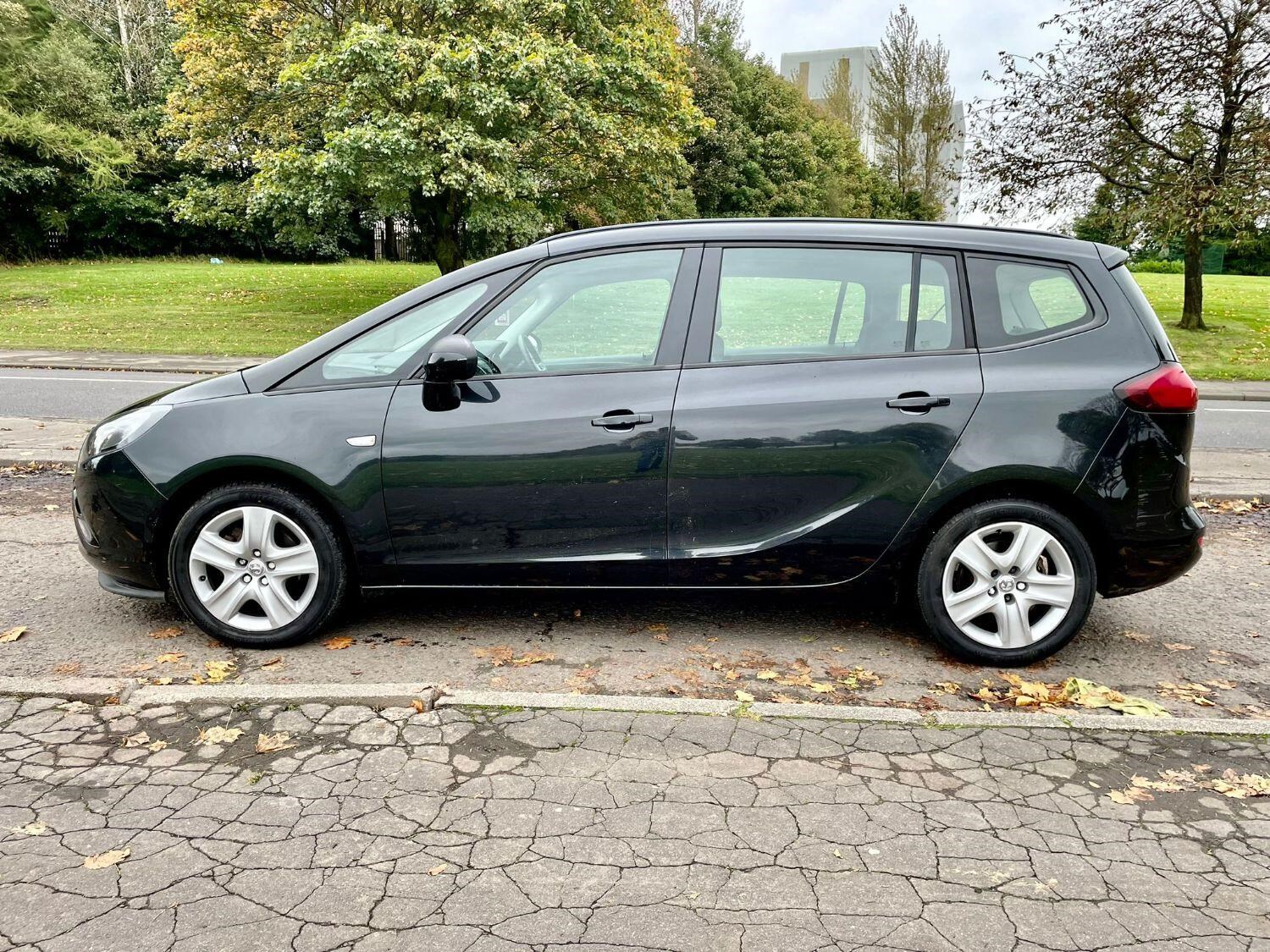 Vauxhall Zafira Tourer Listing Image