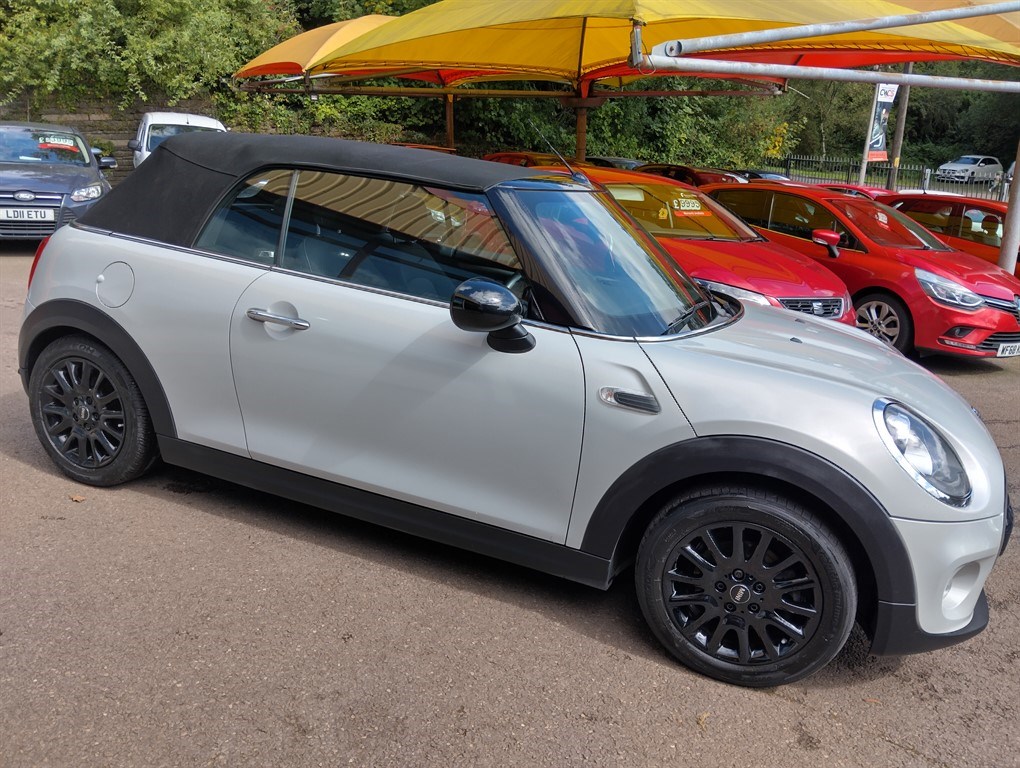 MINI Hatch Listing Image