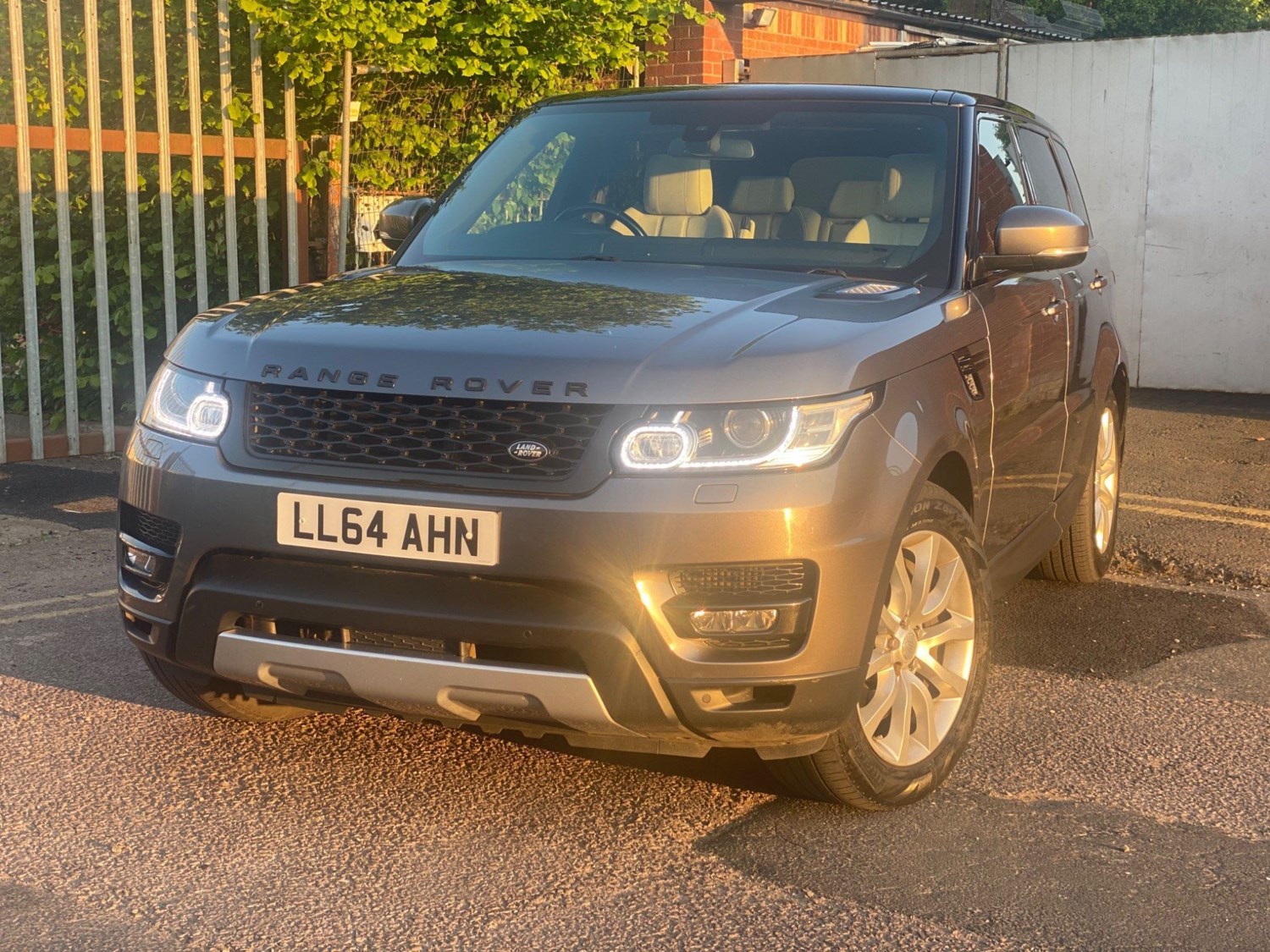 Land Rover Range Rover Sport Listing Image