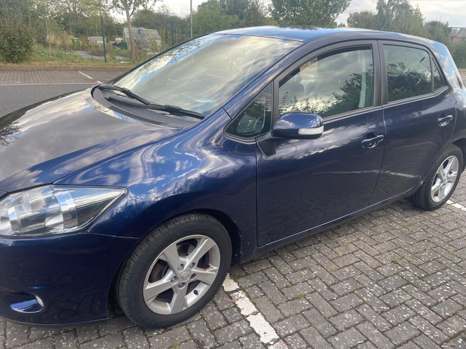 Toyota Auris Listing Image