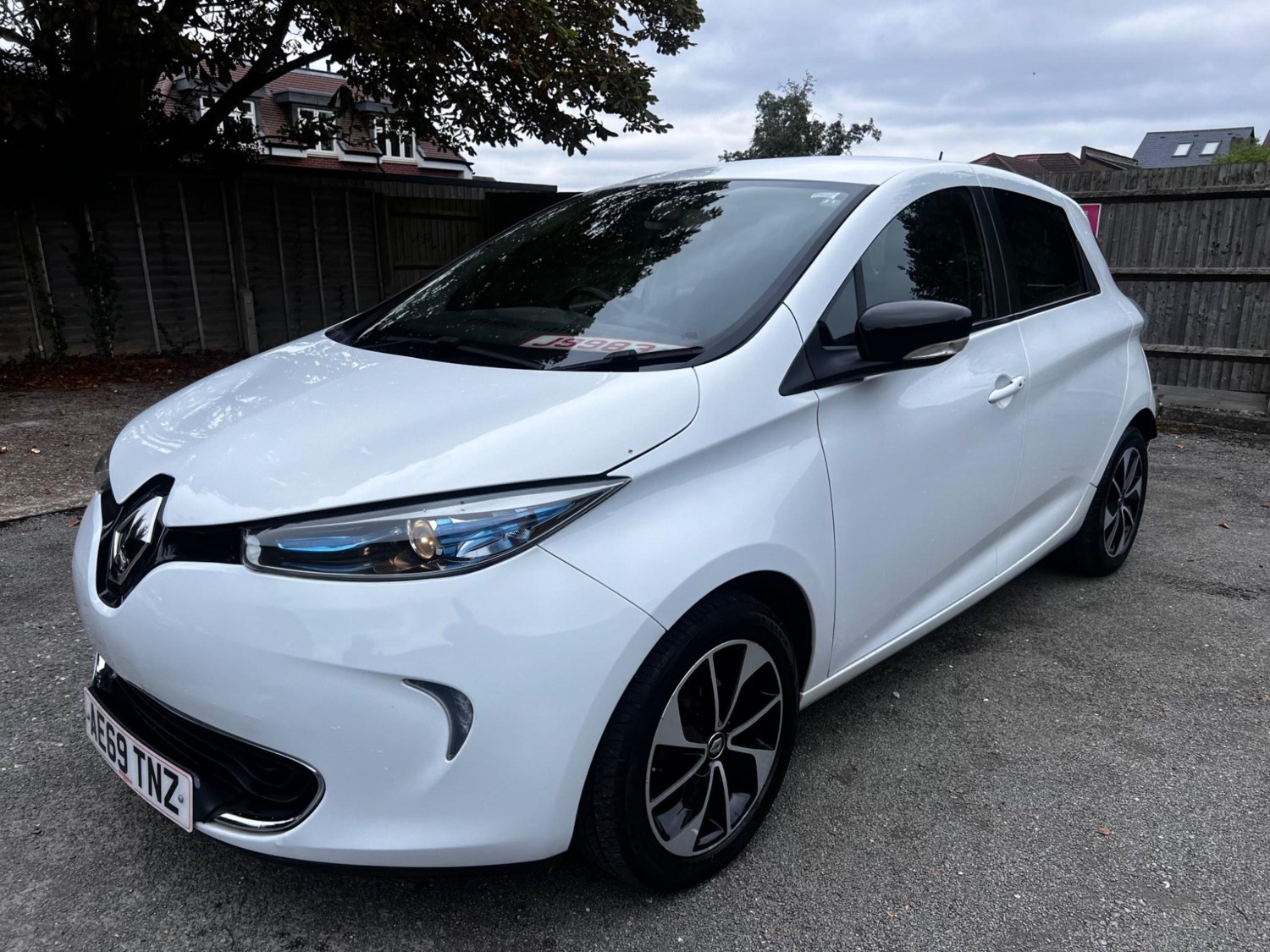 Renault Zoe Listing Image