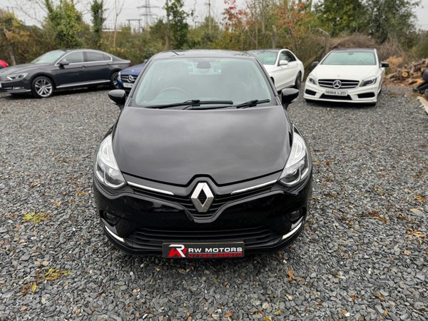 Renault Clio Listing Image