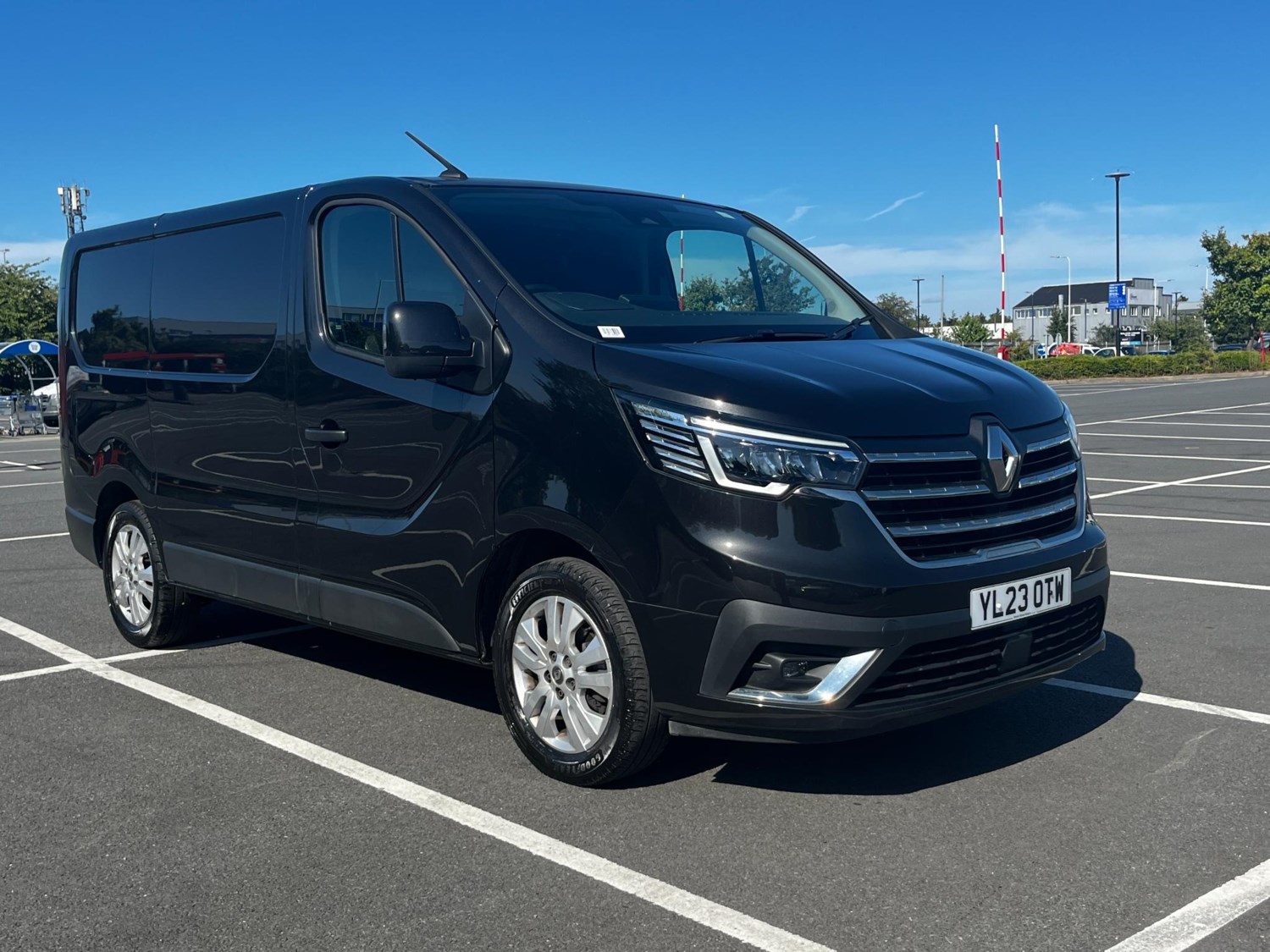 Renault Trafic Listing Image